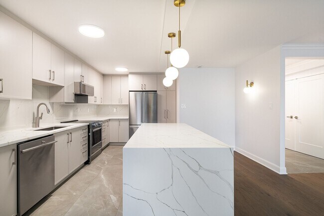 Photo du bâtiment - 3455 Drummond St