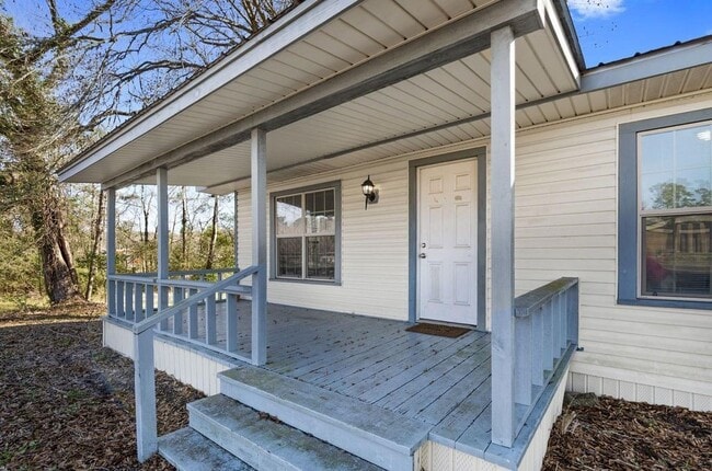 Building Photo - 472 E Main St