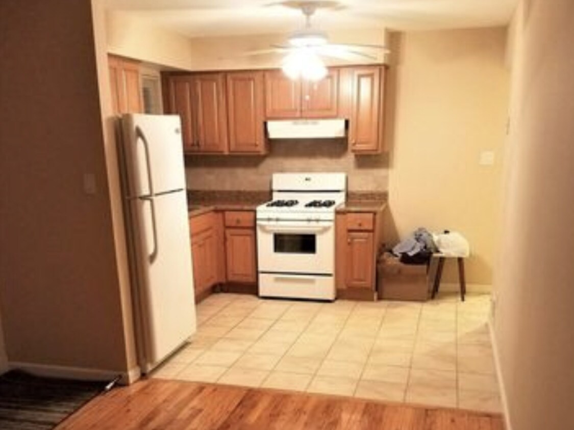 Primary Photo - 780 Stafford Ave