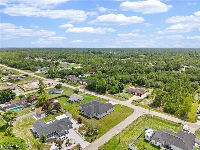 Building Photo - 3780 Kitty Hawk Dr