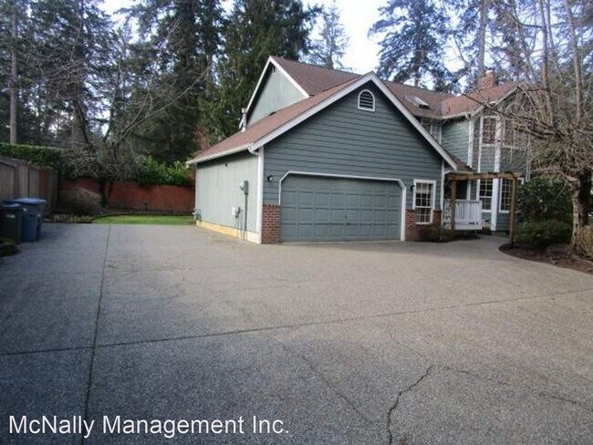 Foto del edificio - 4 br, 2.5 bath House - 3508 70th Avenue NW