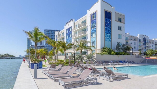 Foto del edificio - 601 NE 39th St