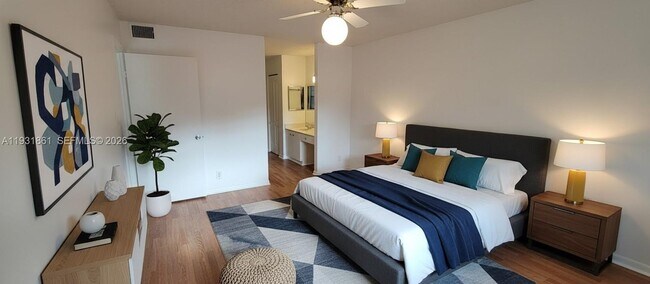 Foto del edificio - 1300 SW 130th Ave