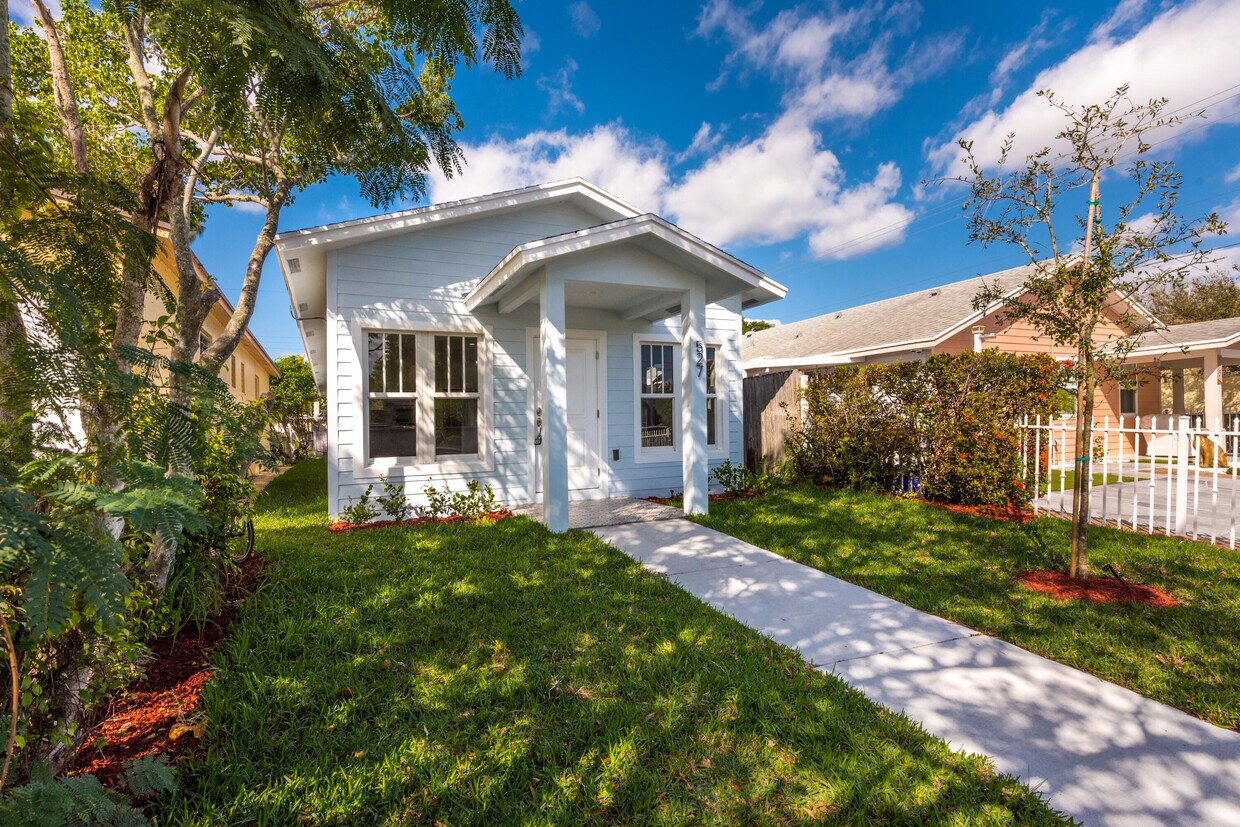 527 N F St, Lake Worth, FL 33460 House Rental in Lake Worth, FL