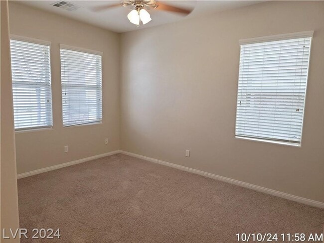 Building Photo - WONDERFUL 2-STORY HOME IN THE SW!