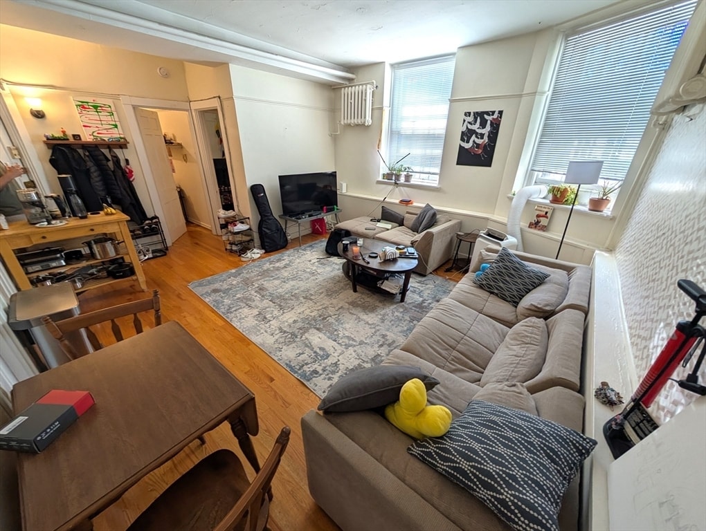 Primary Photo - 10 Otis Pl