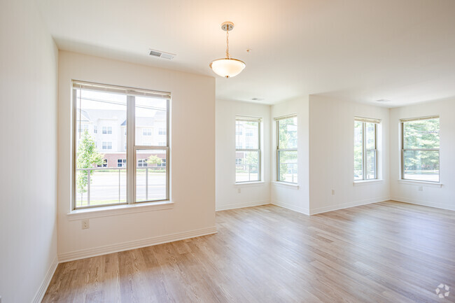 McKenzie- 2HAB, 2BA - The Lofts at Meadowcreek