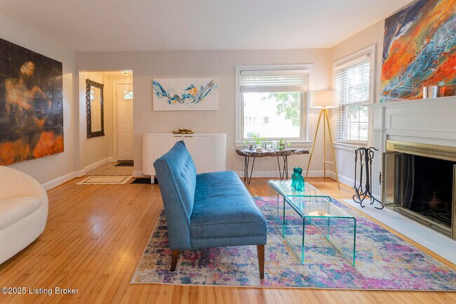 Foto del edificio - 3725 Warner Ave