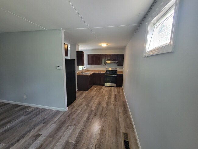 Foto del edificio - 202 S Hammes Ave