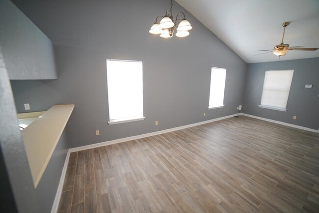 Foto del edificio - 6315 S Placid Pl