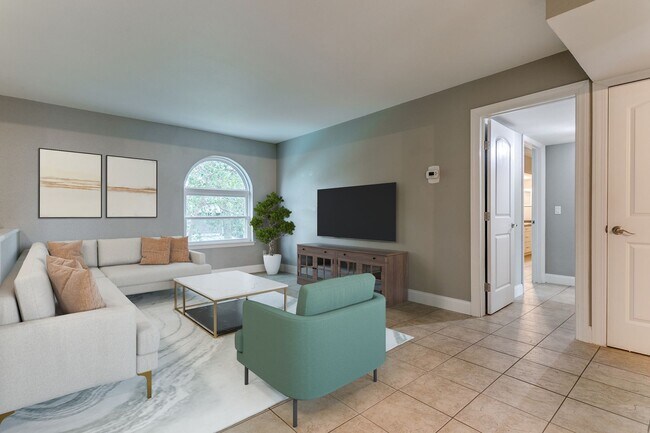 Foto del edificio - 2-BEDROOM CONDO AT OLMOS PARK TOWNHOMES
