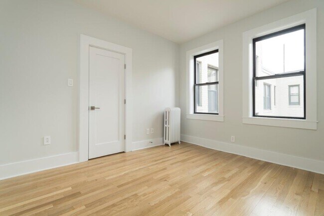 Building Photo - 5 Bostonia Ave