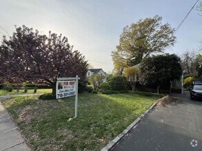 Building Photo - 98 Glenwood Rd