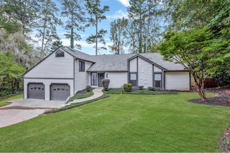 Primary Photo - 1080 Lake Dr