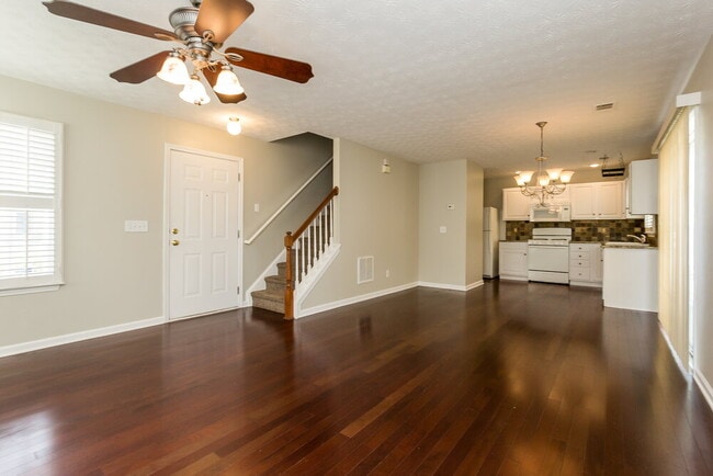 Building Photo - 568 Windcroft Cir NW