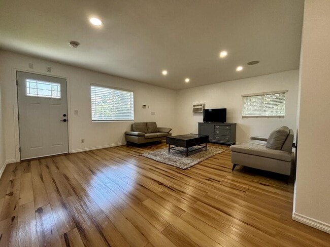 Building Photo - 16875 Orangecrest Ct