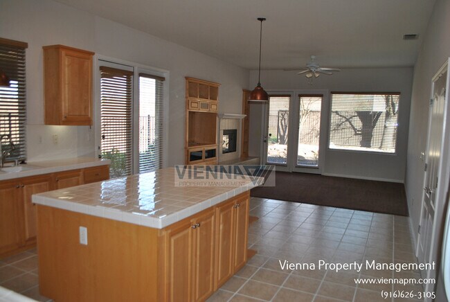 Building Photo - 1332 Crystal Hollow Ct