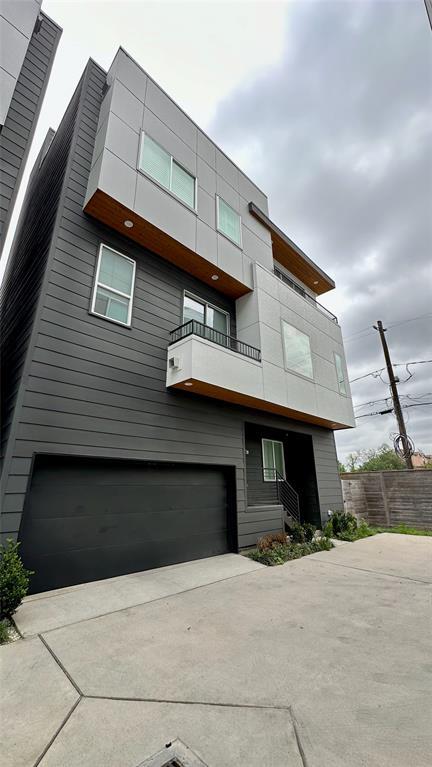 Foto del edificio - 733 W 21st St