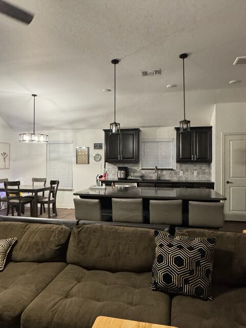 Building Photo - 1207 Martin St