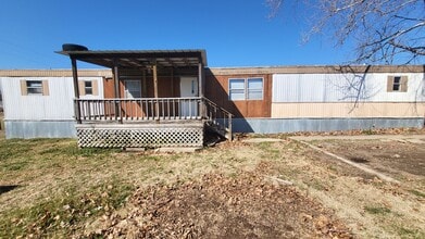 Building Photo - 22627 E 775 Rd