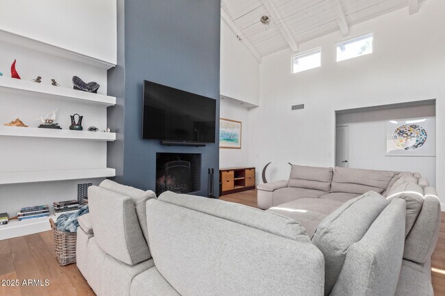 Foto del edificio - 9128 N 55th St