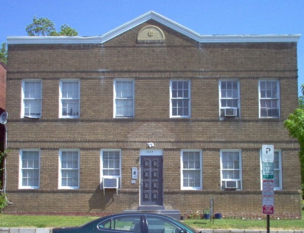 Building Photo - 1544 Independence Ave SE