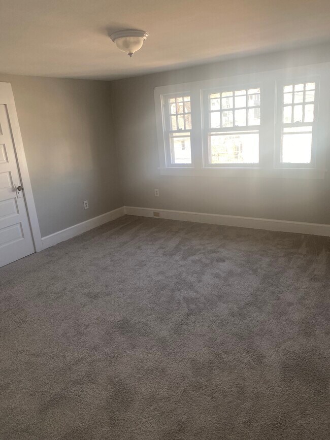Bedroom - 387 N Washington St