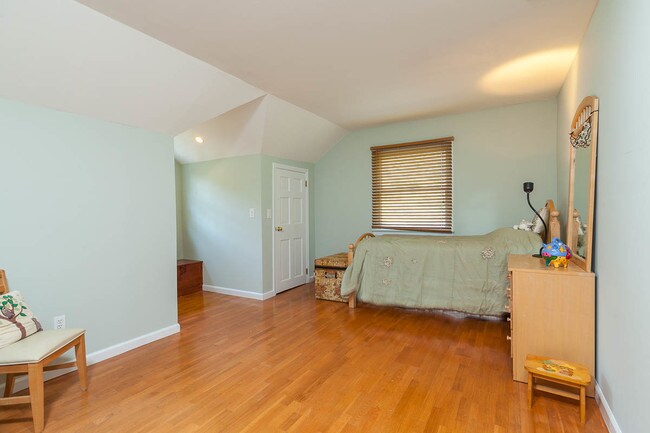 Foto del edificio - 12 Hillside Rd