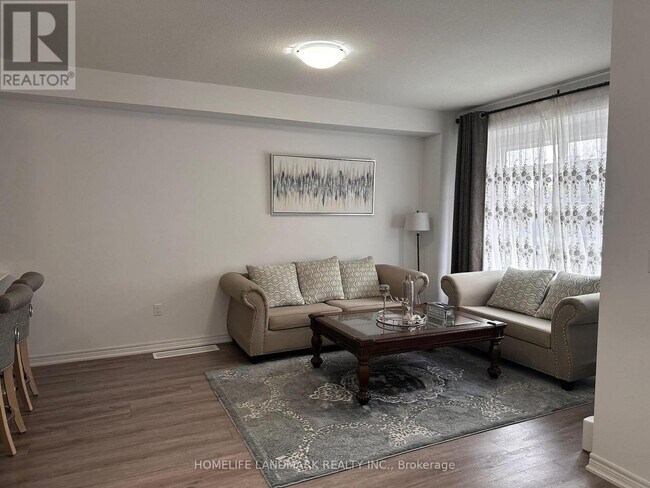 Photo du bâtiment - 575 Woodward Ave