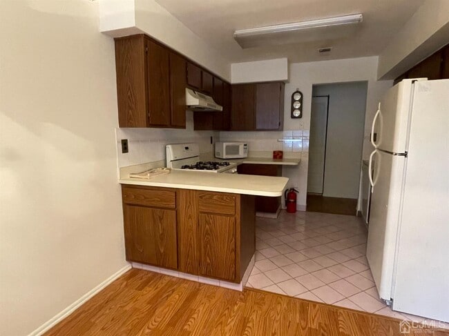 Building Photo - 1602 Green Hollow Dr