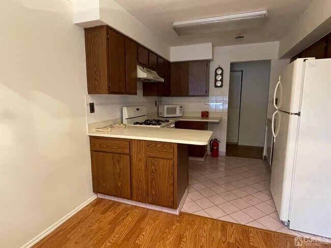 Foto del edificio - 1602 Green Hollow Dr