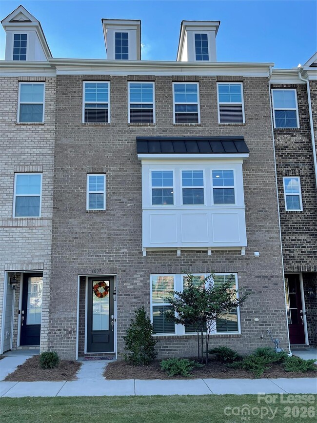 Building Photo - 7807 Reunion Row Dr