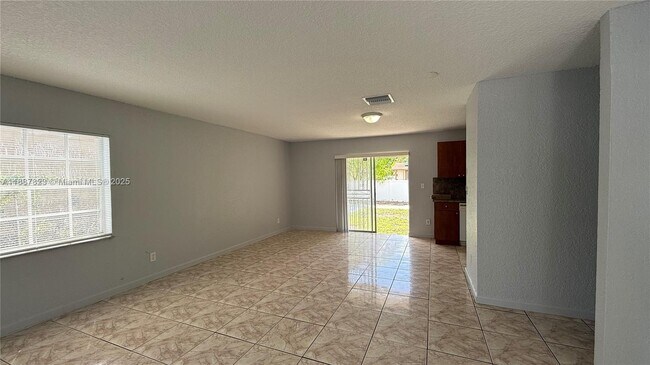 Building Photo - 2740 NW 9th St