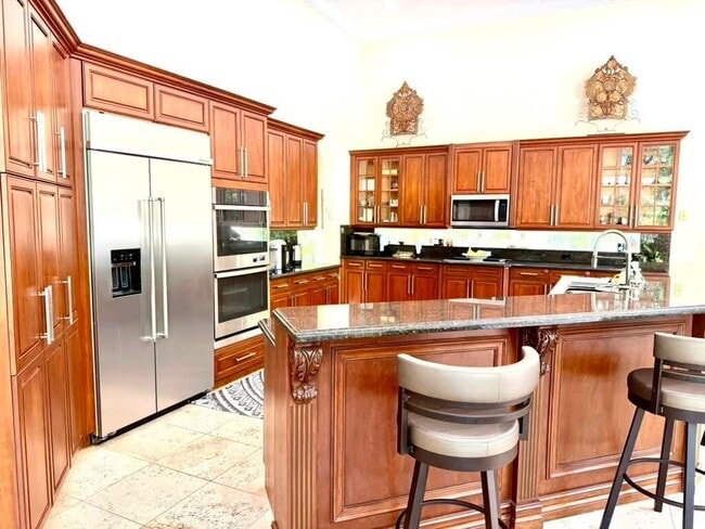 Building Photo - 7134 NW 70th Manor