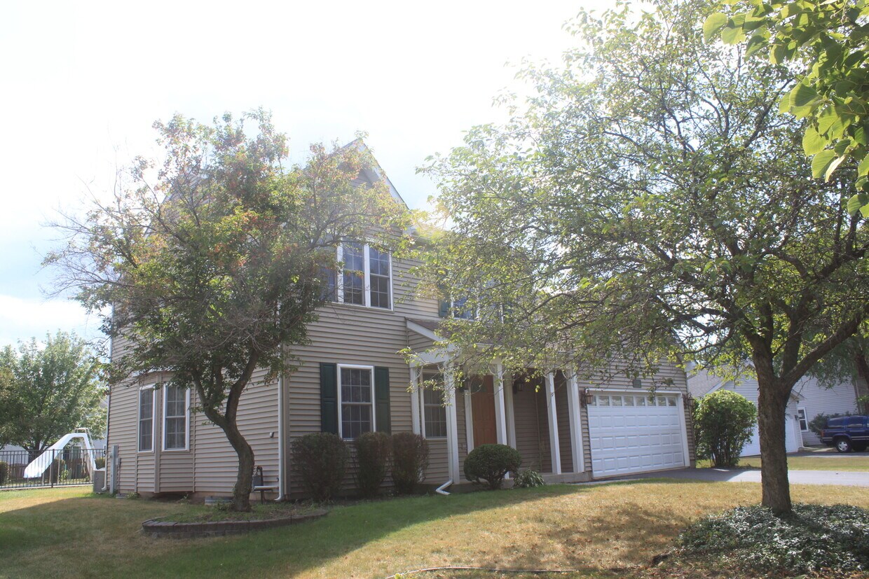 Foto principal - 324 Forest Dr