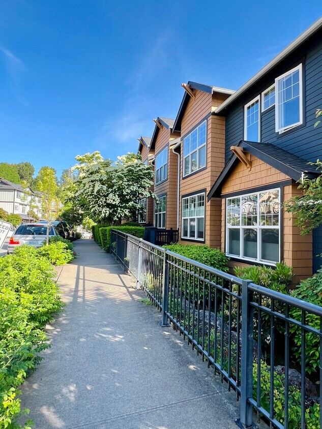 Outside1 - 10383 156th Pl NE