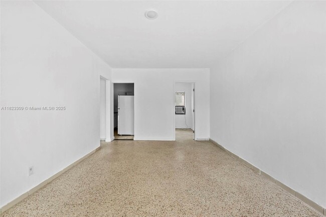 Foto del edificio - 800 83rd St