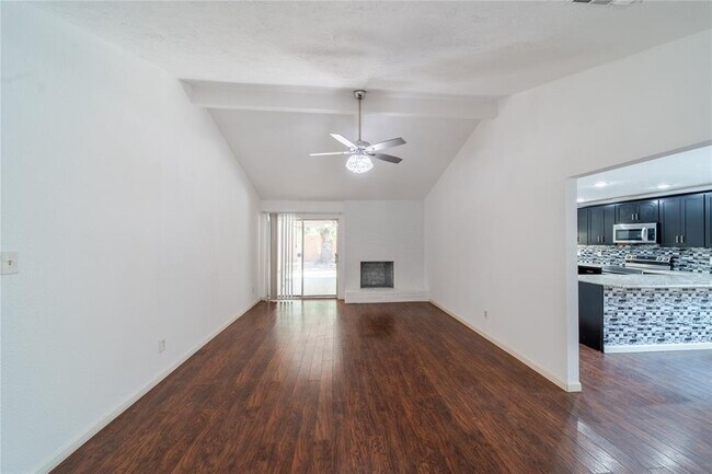 Foto del edificio - 23211 Cimber Ln
