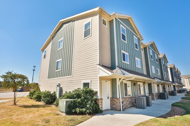 Foto del edificio - 21155 Gosling Rd