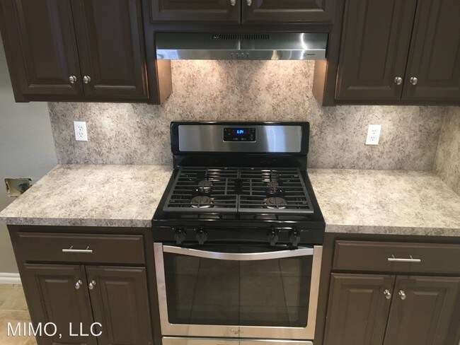Foto del edificio - 8401 Barkwood Ln