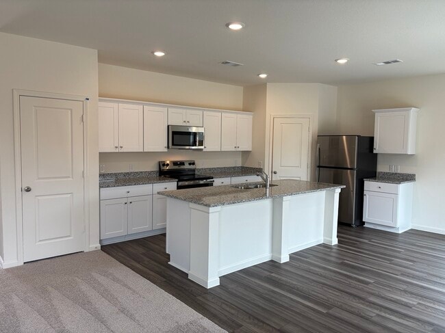 Building Photo - 1876 Purtis Crk Dr