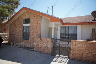 Building Photo - 1376 Trudy Elaine Dr