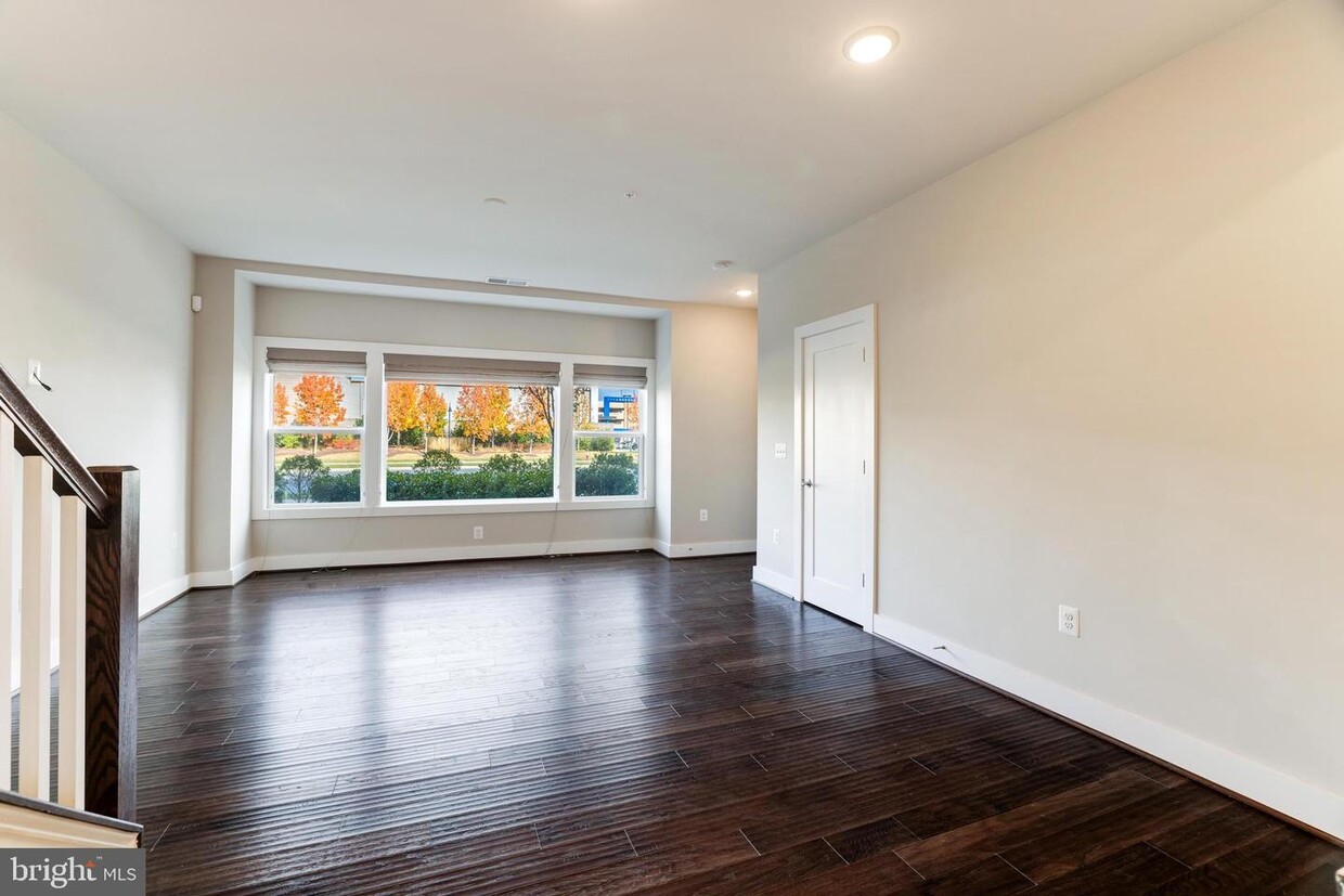 Foto principal - 44752 Tiverton Sq