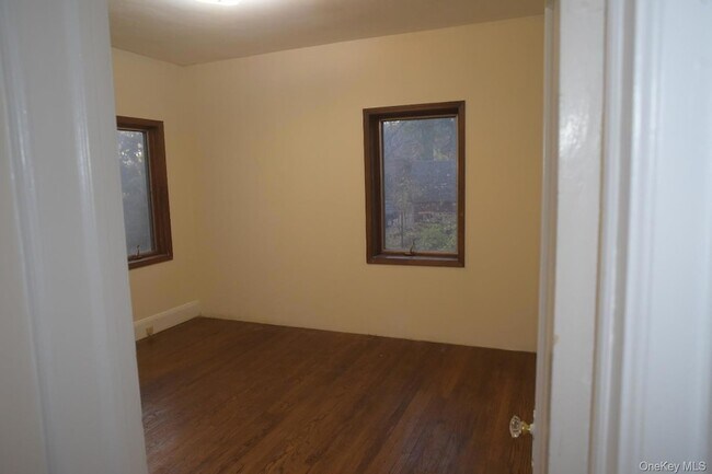 Foto del edificio - 201 Old Mountain Rd N