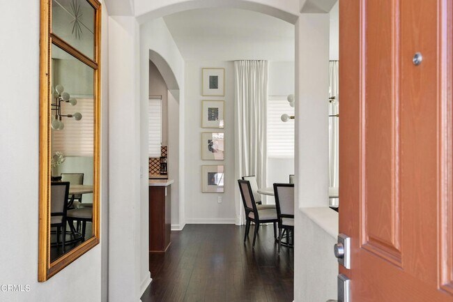 Foto del edificio - 1560 Thorpe Trl