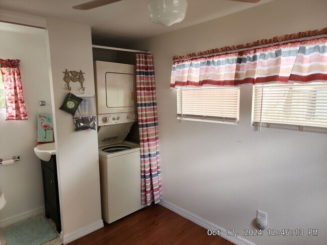 Foto del edificio - 8856 W Arber Ct