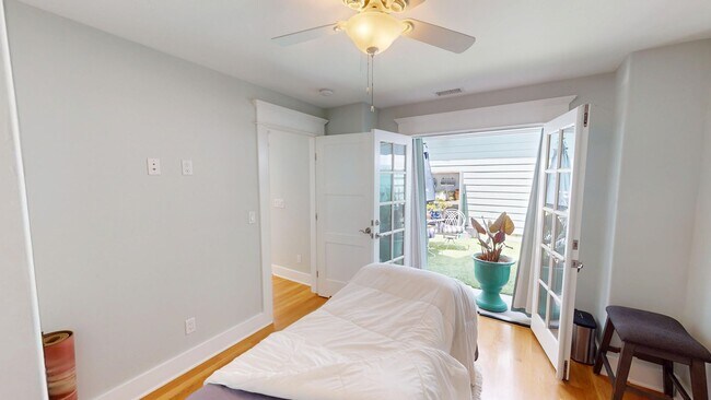 Foto del edificio - Spacious 3 Bed Coronado Home Available Unf...