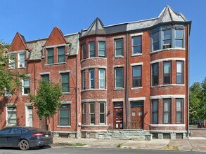 Building Photo - 224 Reily St