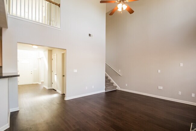 Building Photo - 772 Mesa Rd