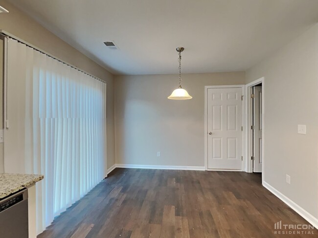 Building Photo - 283 Millen Dr